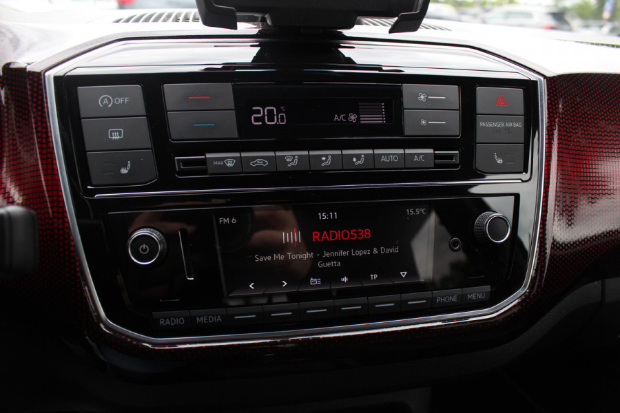 Volkswagen up! 1.0 TSI GTI / Navi by App / DAB / Parkeerhulp achter / Stoelverwarming / Cruise Control