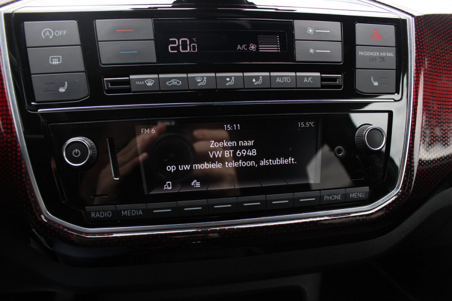Volkswagen up! 1.0 TSI GTI / Navi by App / DAB / Parkeerhulp achter / Stoelverwarming / Cruise Control