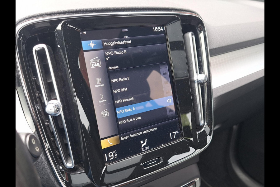 Volvo XC40 1.5 T4 Recharge Inscription Expression | Panorama Dak | Climate | Navi | Cruise control| Dealer Onderhouden |