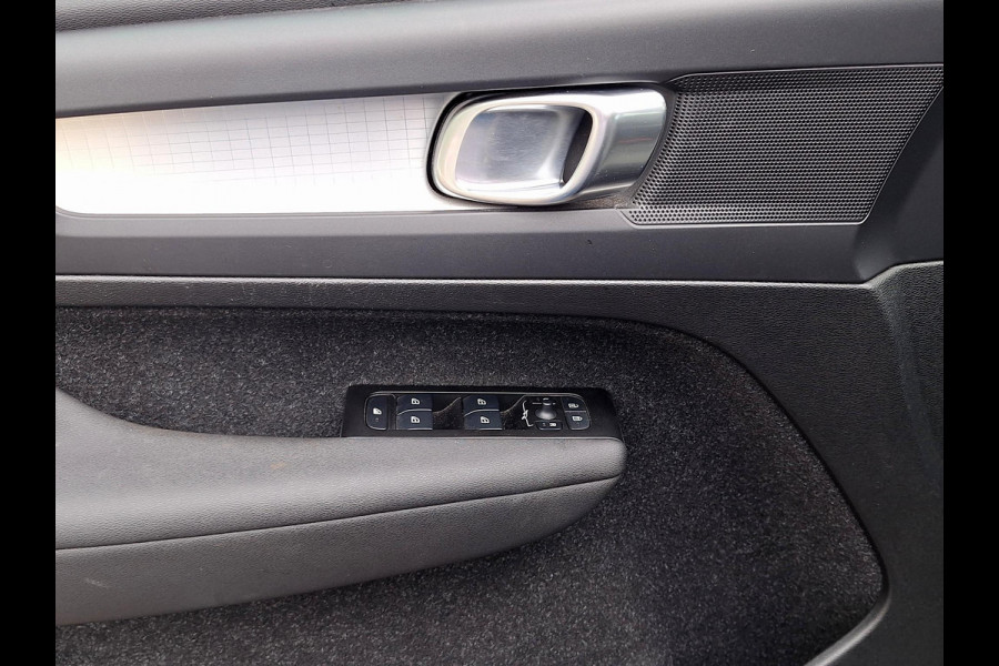 Volvo XC40 1.5 T4 Recharge Inscription Expression | Panorama Dak | Climate | Navi | Cruise control| Dealer Onderhouden |