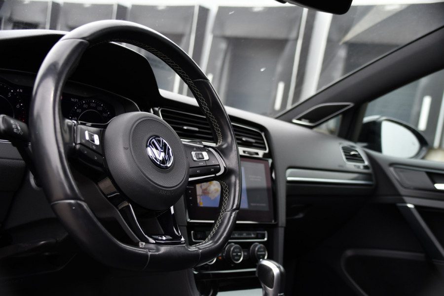 Volkswagen Golf 2.0 TSI 4Motion R Virtual Cockpit, Adaptieve Cruise, Camera, PANO, Dynaudi, Stoelverwarming, Clima, Uniek!