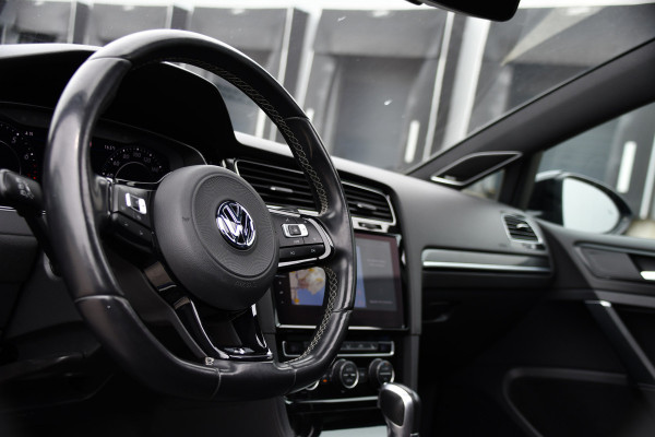 Volkswagen Golf 2.0 TSI 4Motion R Virtual Cockpit, Adaptieve Cruise, Camera, PANO, Dynaudi, Stoelverwarming, Clima, Uniek!
