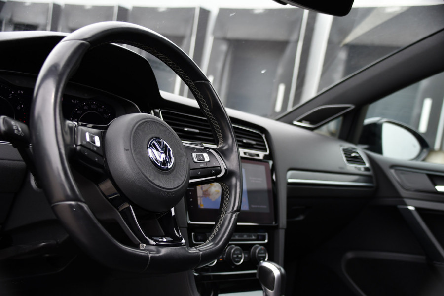 Volkswagen Golf 2.0 TSI 4Motion R Virtual Cockpit, Adaptieve Cruise, Camera, PANO, Dynaudi, Stoelverwarming, Clima, Uniek!