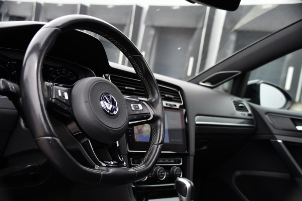 Volkswagen Golf 2.0 TSI 4Motion R Virtual Cockpit, Adaptieve Cruise, Camera, PANO, Dynaudi, Stoelverwarming, Clima, Uniek!