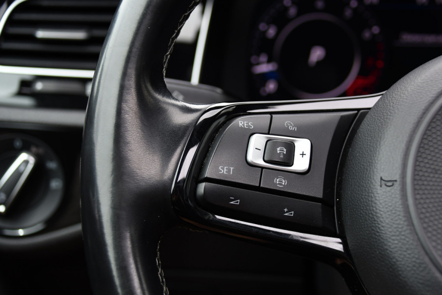 Volkswagen Golf 2.0 TSI 4Motion R Virtual Cockpit, Adaptieve Cruise, Camera, PANO, Dynaudi, Stoelverwarming, Clima, Uniek!