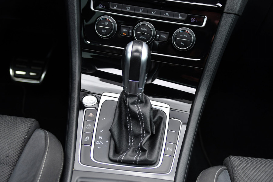 Volkswagen Golf 2.0 TSI 4Motion R Virtual Cockpit, Adaptieve Cruise, Camera, PANO, Dynaudi, Stoelverwarming, Clima, Uniek!