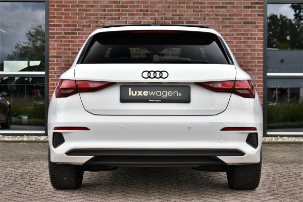 Audi A3 Sportback 35 TFSI 150pk Pano El-Klep Keyless Optic-black Carplay