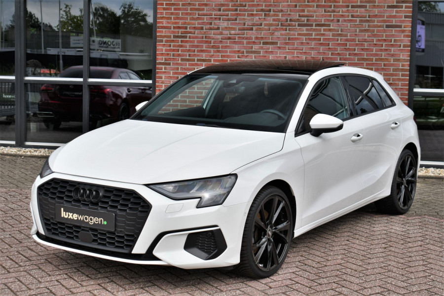 Audi A3 Sportback 35 TFSI 150pk Pano El-Klep Keyless Optic-black Carplay