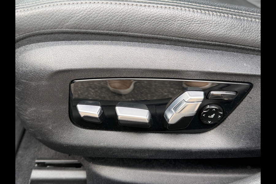BMW 5 Serie Touring 530e Business Edition Plus, panoramadak, electr trekhaak, laser led , camera, 1 e eigenaar, NL auto met nap