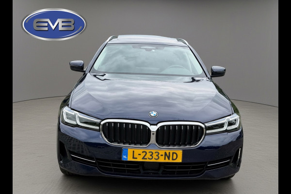 BMW 5 Serie Touring 530e Business Edition Plus, panoramadak, electr trekhaak, laser led , camera, 1 e eigenaar, NL auto met nap