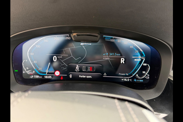 BMW 5 Serie Touring 530e Business Edition Plus, panoramadak, electr trekhaak, laser led , camera, 1 e eigenaar, NL auto met nap