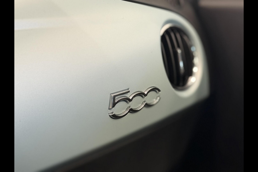 Fiat 500 1.0 Hybrid Dolcevita Panoramadak Navigatie Carplay Airco Cruise Control PDC Achter Lichtmetalen velgen