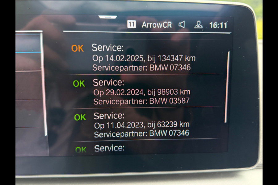 BMW 5 Serie Touring 530e Business Edition Plus, panoramadak, electr trekhaak, laser led , camera, 1 e eigenaar, NL auto met nap