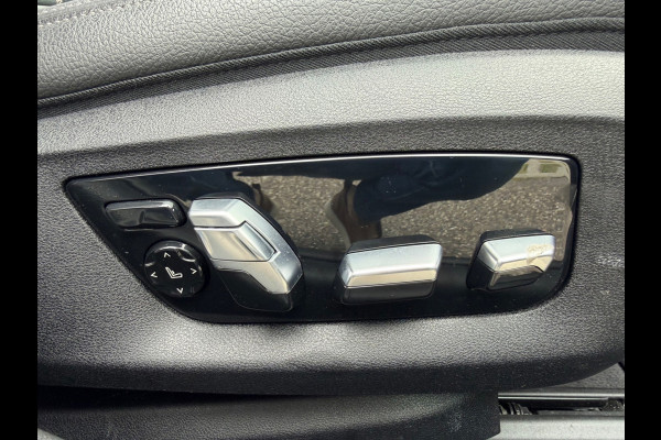 BMW 5 Serie Touring 530e Business Edition Plus, panoramadak, electr trekhaak, laser led , camera, 1 e eigenaar, NL auto met nap