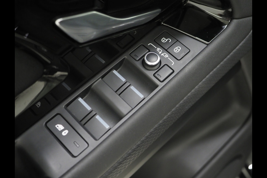 Land Rover Range Rover Evoque 1.5 P300e AWD | Leder | Trekhaak | Camera | Stoelverwarming | Cruise | DAB | LED | Carplay
