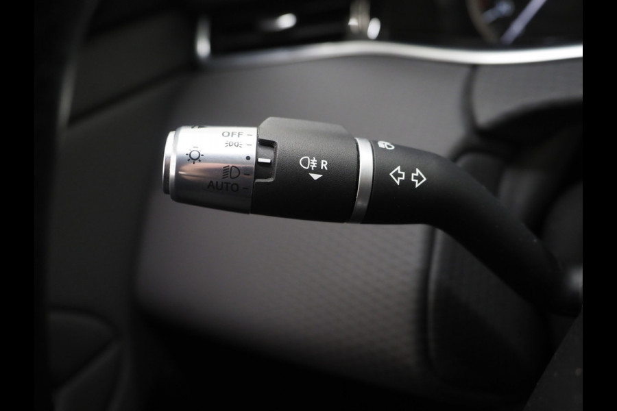 Land Rover Range Rover Evoque 1.5 P300e AWD | Leder | Trekhaak | Camera | Stoelverwarming | Cruise | DAB | LED | Carplay