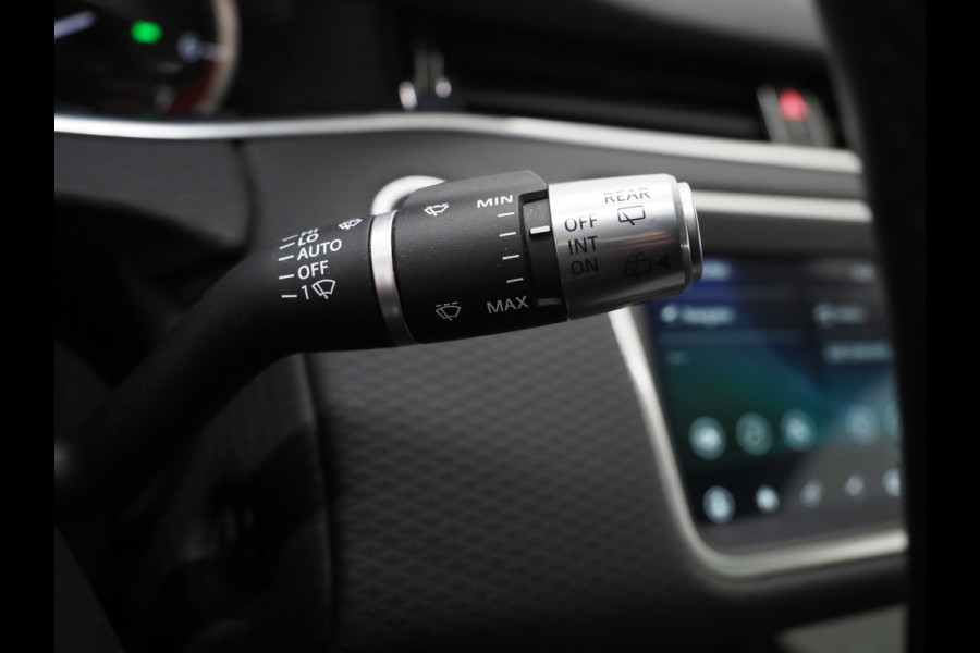 Land Rover Range Rover Evoque 1.5 P300e AWD | Leder | Trekhaak | Camera | Stoelverwarming | Cruise | DAB | LED | Carplay