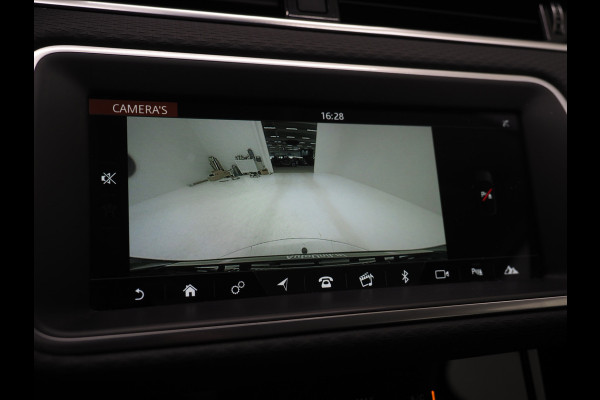 Land Rover Range Rover Evoque 1.5 P300e AWD | Leder | Trekhaak | Camera | Stoelverwarming | Cruise | DAB | LED | Carplay