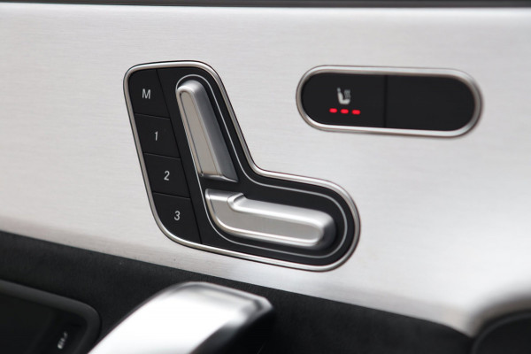 Mercedes-Benz CLA-Klasse 200 Premium Plus / PANO / MEMORY / BURMESTER / KEYLESS / CAMERA