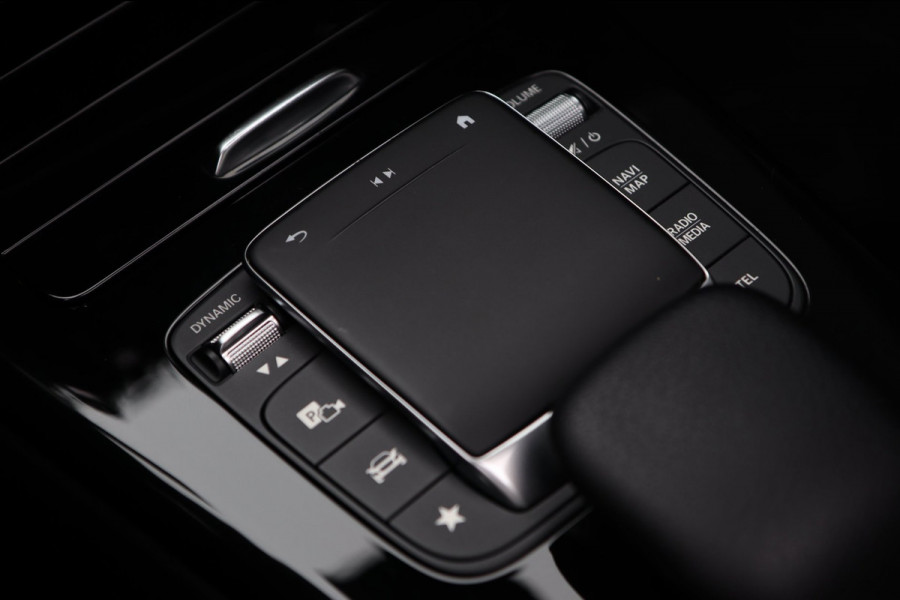 Mercedes-Benz CLA-Klasse 200 Premium Plus / PANO / MEMORY / BURMESTER / KEYLESS / CAMERA