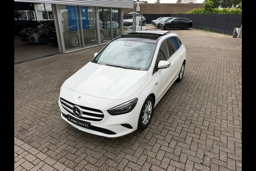 Mercedes-Benz B-Klasse 250 e Advantage 218 Pk | Panoramadak| Navigatie | Cruise | Clima |Camera 360 | Trekhaak |Full Led ] 17".