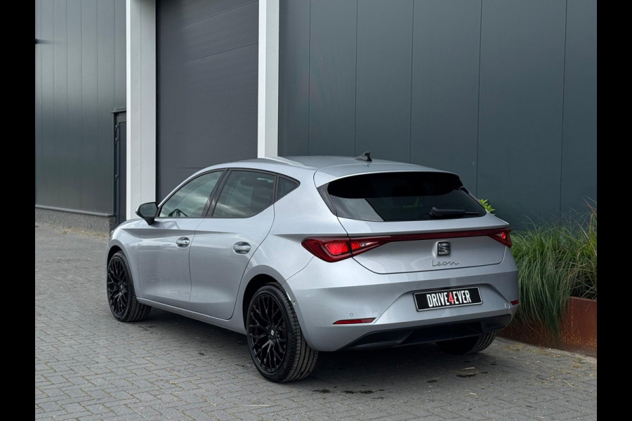 Seat Leon Hatchback 1.0 eTSI Style | Automaat | Camera | Zeer zuinig