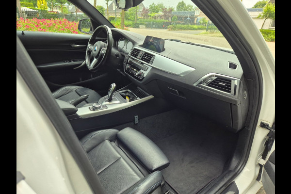 BMW 1-serie M Sport 1e EIGENAAR LCI Automaat Wit NAP NL 118i Executive