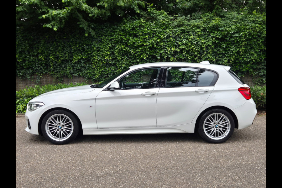 BMW 1-serie M Sport 1e EIGENAAR LCI Automaat Wit NAP NL 118i Executive
