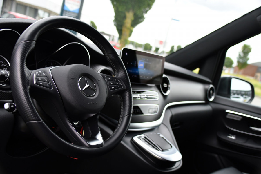 Mercedes-Benz V-Klasse 300d L2 DC AMG Edition Adaptieve Cruise, 360 Camera, Carplay, Stoelverwarming/verkoeling, 240pk, LED, Leder, Automaat, Uniek!