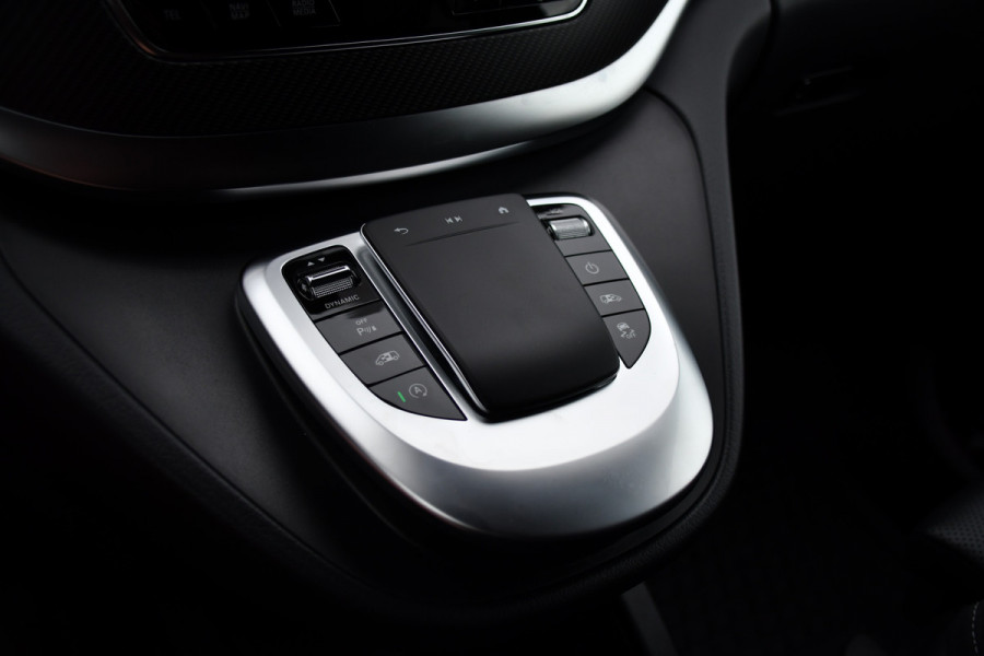 Mercedes-Benz V-Klasse 300d L2 DC AMG Edition Adaptieve Cruise, 360 Camera, Carplay, Stoelverwarming/verkoeling, 240pk, LED, Leder, Automaat, Uniek!