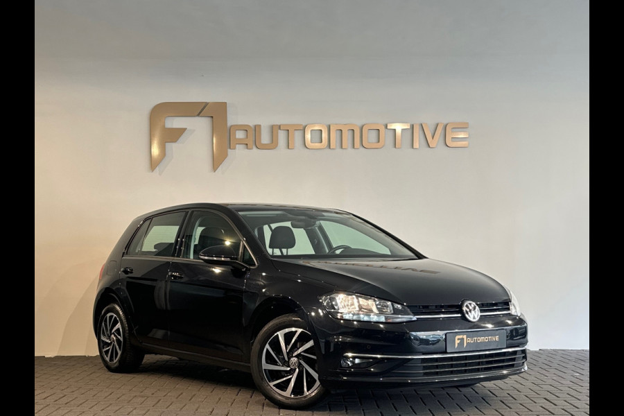 Volkswagen Golf 1.0 TSI Comfortline Camera|CarPlay|ACC