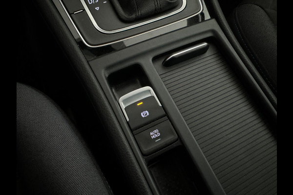 Volkswagen Golf 1.0 TSI Comfortline Camera|CarPlay|ACC