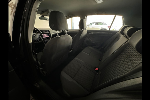 Volkswagen Golf 1.0 TSI Comfortline Camera|CarPlay|ACC