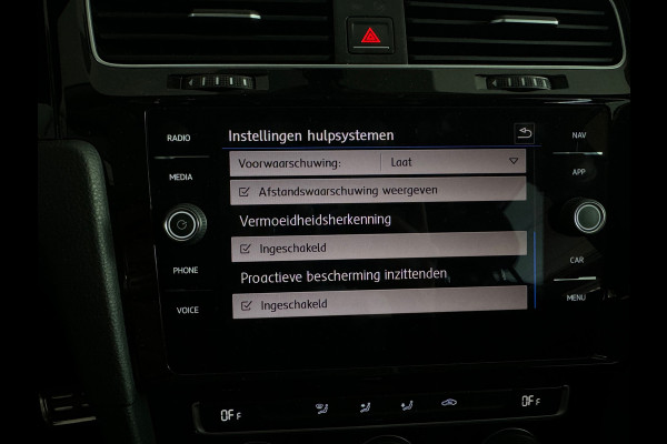 Volkswagen Golf 1.0 TSI Comfortline Camera|CarPlay|ACC