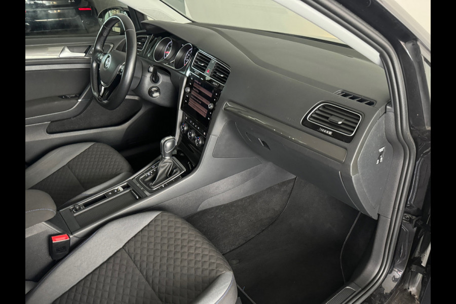 Volkswagen Golf 1.0 TSI Comfortline Camera|CarPlay|ACC