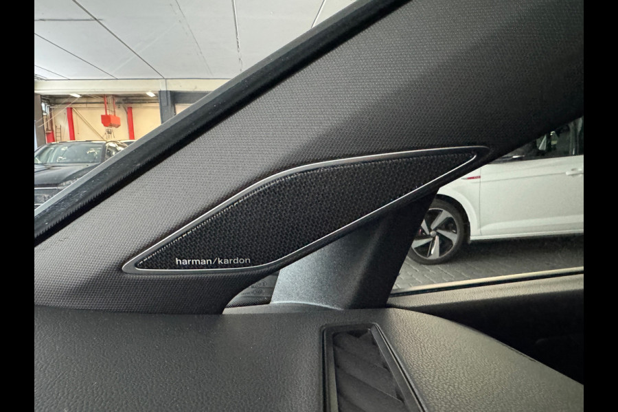 Volkswagen Golf 2.0 TSI R 4M 20Jahre Performance Pano|Akrapovic