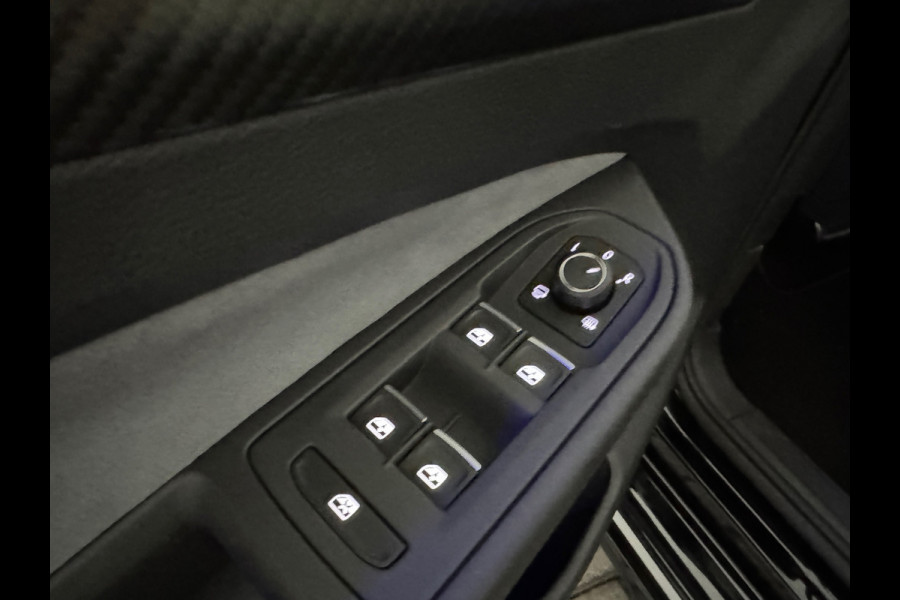 Volkswagen Golf 2.0 TSI R 4M 20Jahre Performance Pano|Akrapovic