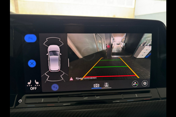 Volkswagen Golf 2.0 TSI R 4M 20Jahre Performance Pano|Akrapovic