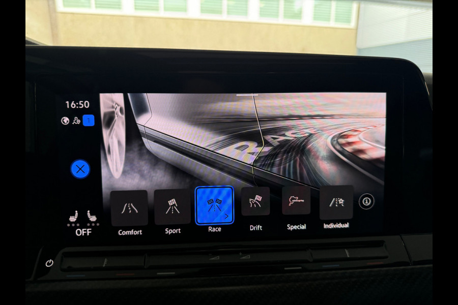 Volkswagen Golf 2.0 TSI R 4M 20Jahre Performance Pano|Akrapovic