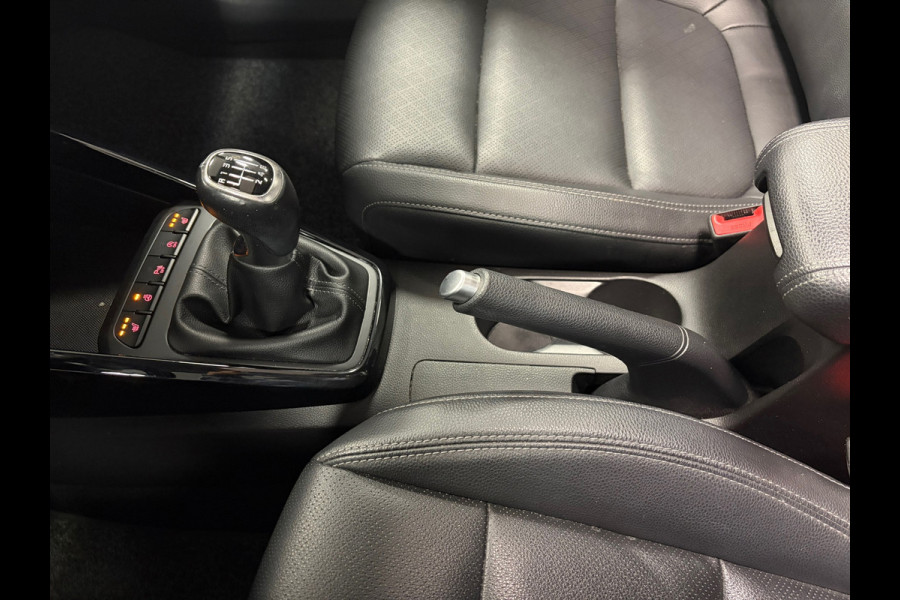 Kia Stonic 1.0 T-GDi MHEV DynamicLine*Winterpakket*Schuifdak*Carplay*Camera*