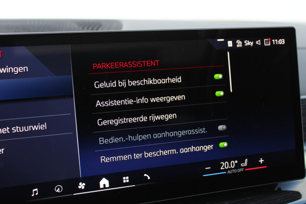 BMW X5 xDrive50e M-Sport Pro | Vierwielbesturing | Trekhaak | Spoilerpakket | H&K | Panoramadak | Luchtvering