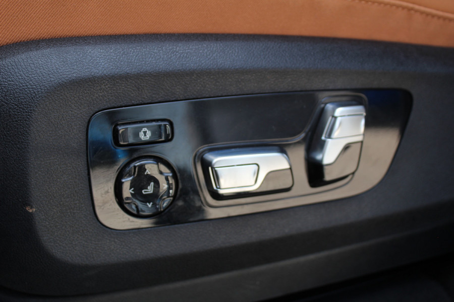 BMW X5 xDrive50e M-Sport Pro | Vierwielbesturing | Trekhaak | Spoilerpakket | H&K | Panoramadak | Luchtvering