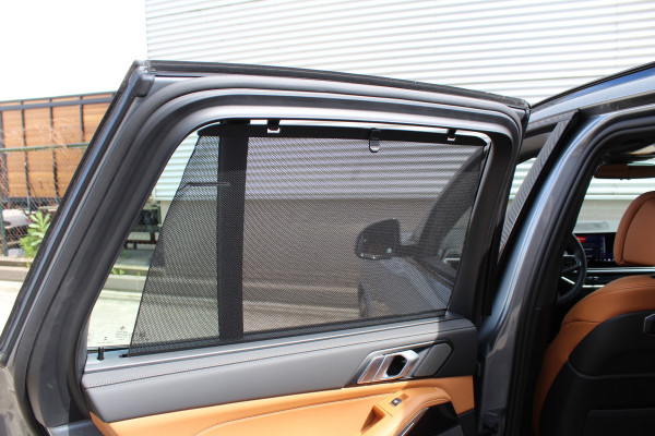 BMW X5 xDrive50e M-Sport Pro | Vierwielbesturing | Trekhaak | Spoilerpakket | H&K | Panoramadak | Luchtvering