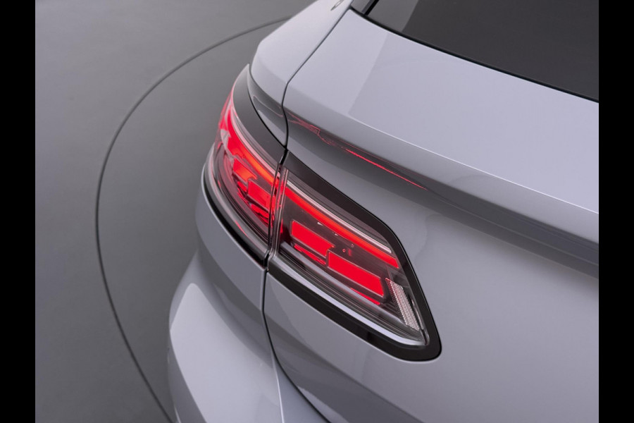 Volkswagen Arteon Shooting Brake 1.4 TSI eHybrid R-Line BINNEN + BUITEN VAN: 37.900,- VOOR: 34.877,- UW WKVOORDEEL: 3.023,- | PANO| NAPPALEDER SPORTSTOELEN| ELEK. STOEL MET MEMORY| ELEK. ACHTERKLEP| ACHTERBANK VERWARMD| CAMERA| STOELVERWARMING| CARPLAY| DODE HOEK SENSOR