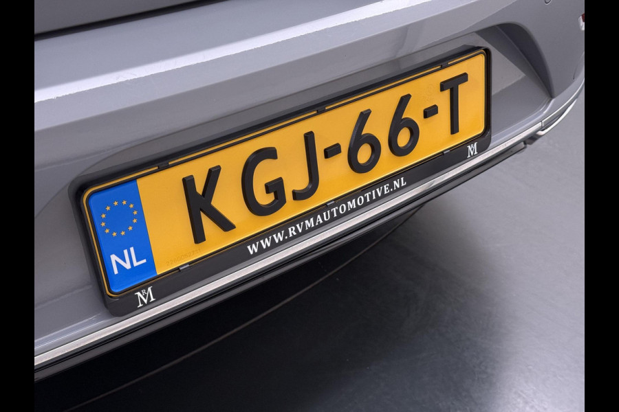 Volkswagen Arteon Shooting Brake 1.4 TSI eHybrid R-Line BINNEN + BUITEN VAN: 37.900,- VOOR: 34.877,- UW WKVOORDEEL: 3.023,- | PANO| NAPPALEDER SPORTSTOELEN| ELEK. STOEL MET MEMORY| ELEK. ACHTERKLEP| ACHTERBANK VERWARMD| CAMERA| STOELVERWARMING| CARPLAY| DODE HOEK SENSOR
