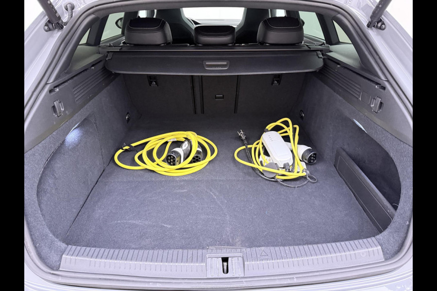 Volkswagen Arteon Shooting Brake 1.4 TSI eHybrid R-Line BINNEN + BUITEN VAN: 37.900,- VOOR: 34.877,- UW WKVOORDEEL: 3.023,- | PANO| NAPPALEDER SPORTSTOELEN| ELEK. STOEL MET MEMORY| ELEK. ACHTERKLEP| ACHTERBANK VERWARMD| CAMERA| STOELVERWARMING| CARPLAY| DODE HOEK SENSOR