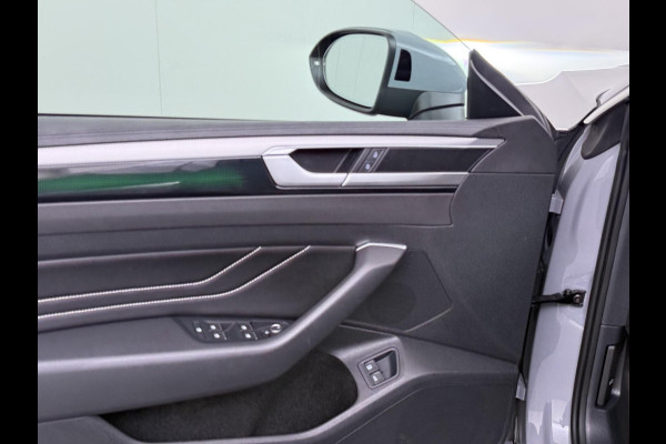 Volkswagen Arteon Shooting Brake 1.4 TSI eHybrid R-Line BINNEN + BUITEN VAN: 37.900,- VOOR: 34.877,- UW WKVOORDEEL: 3.023,- | PANO| NAPPALEDER SPORTSTOELEN| ELEK. STOEL MET MEMORY| ELEK. ACHTERKLEP| ACHTERBANK VERWARMD| CAMERA| STOELVERWARMING| CARPLAY| DODE HOEK SENSOR