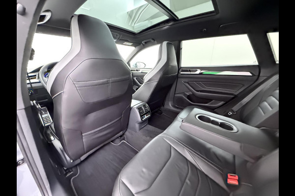 Volkswagen Arteon Shooting Brake 1.4 TSI eHybrid R-Line BINNEN + BUITEN VAN: 37.900,- VOOR: 34.877,- UW WKVOORDEEL: 3.023,- | PANO| NAPPALEDER SPORTSTOELEN| ELEK. STOEL MET MEMORY| ELEK. ACHTERKLEP| ACHTERBANK VERWARMD| CAMERA| STOELVERWARMING| CARPLAY| DODE HOEK SENSOR