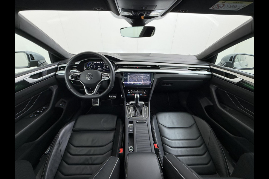 Volkswagen Arteon Shooting Brake 1.4 TSI eHybrid R-Line BINNEN + BUITEN VAN: 37.900,- VOOR: 34.877,- UW WKVOORDEEL: 3.023,- | PANO| NAPPALEDER SPORTSTOELEN| ELEK. STOEL MET MEMORY| ELEK. ACHTERKLEP| ACHTERBANK VERWARMD| CAMERA| STOELVERWARMING| CARPLAY| DODE HOEK SENSOR