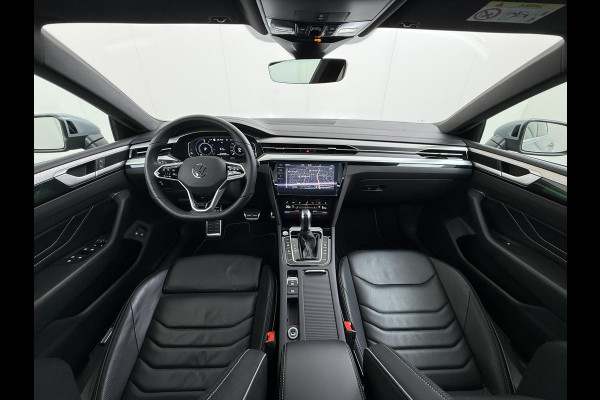Volkswagen Arteon Shooting Brake 1.4 TSI eHybrid R-Line BINNEN + BUITEN VAN: 37.900,- VOOR: 34.877,- UW WKVOORDEEL: 3.023,- | PANO| NAPPALEDER SPORTSTOELEN| ELEK. STOEL MET MEMORY| ELEK. ACHTERKLEP| ACHTERBANK VERWARMD| CAMERA| STOELVERWARMING| CARPLAY| DODE HOEK SENSOR